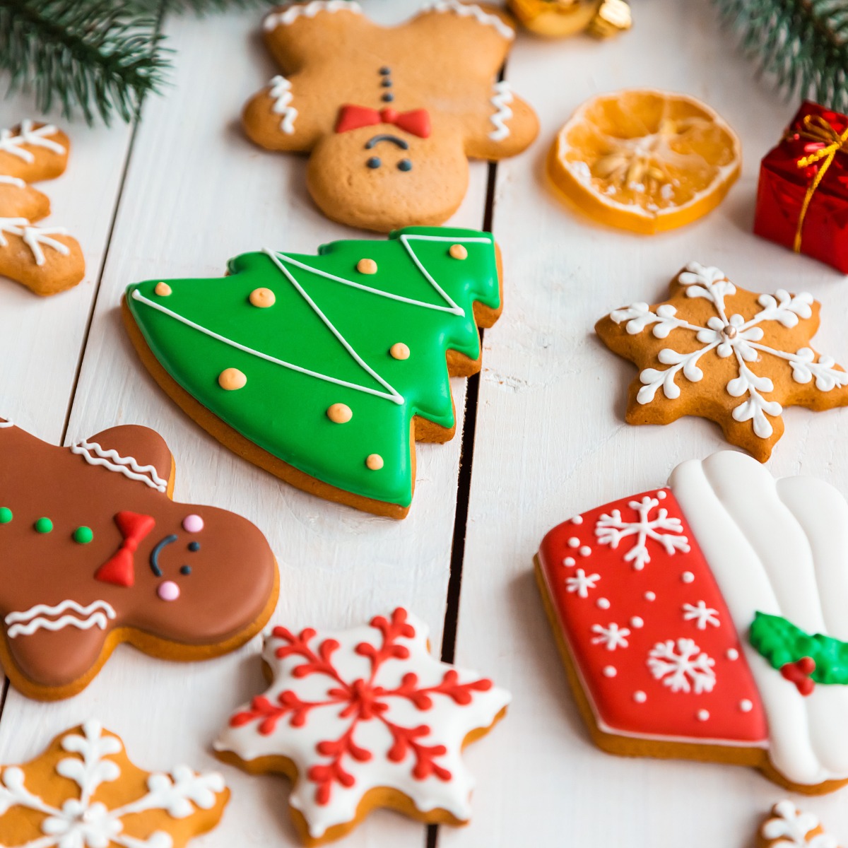 CLASSIC CHRISTMAS MOVIE TRIVIA & COOKIE DECORATING PARTY